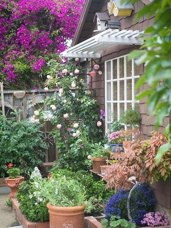 别墅花园设计 | 三分种七分养，花园植物养护的正确方式